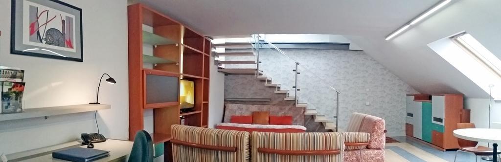 Jazzy Apartment Tour As Ljubljana Extérieur photo